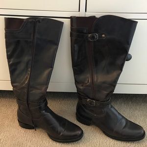 Bass Brown Boots